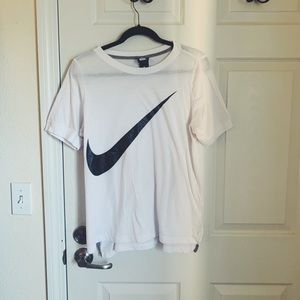 Nike tee